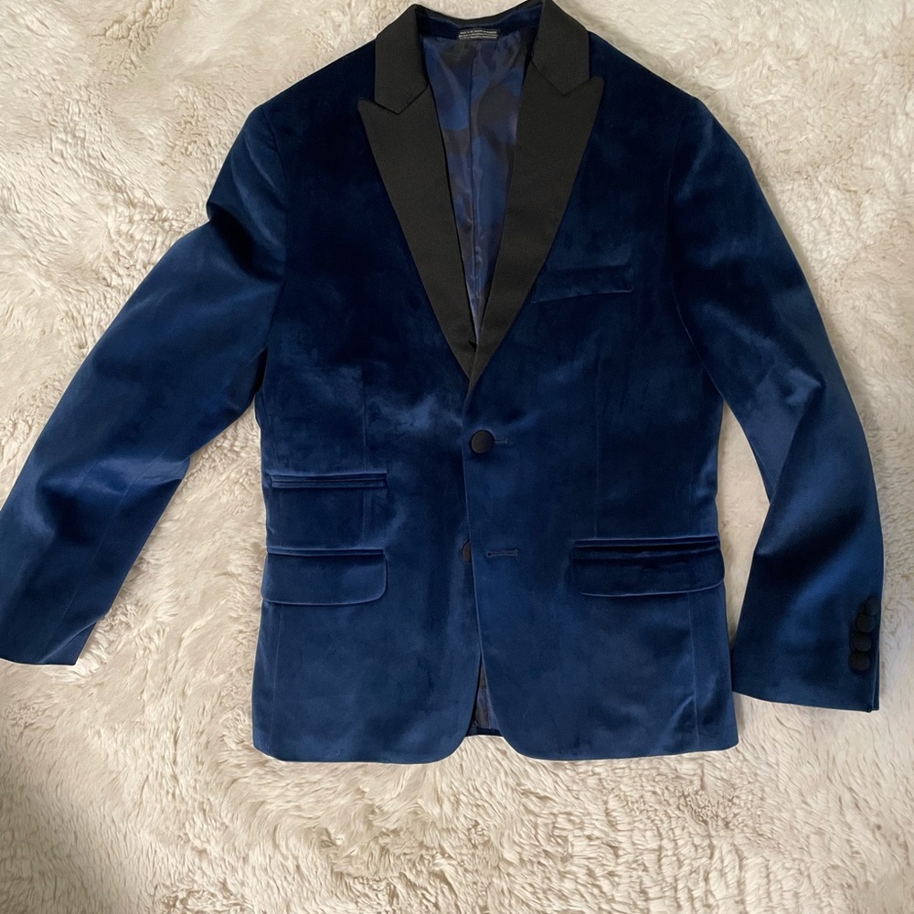 NWOT Calvin Klein blue velvet boys blazer